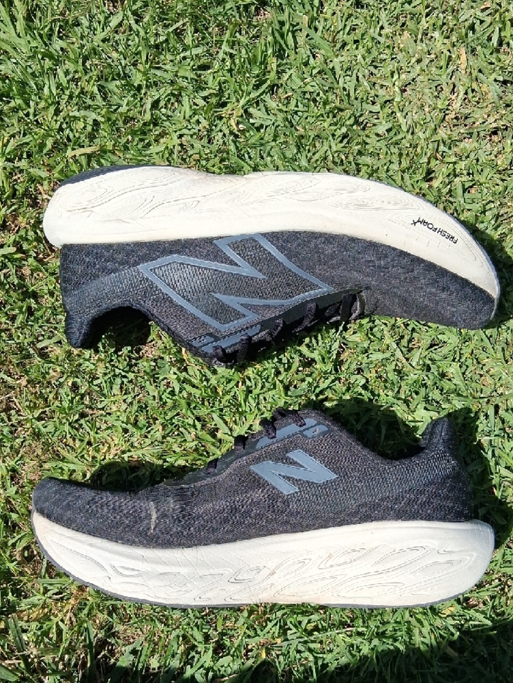 New Balance Fresh Foam 1080 Men's Black and White Cushioned Running Sneakers - Picture 3 of 13